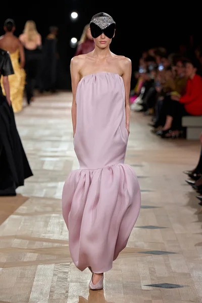 Look 53